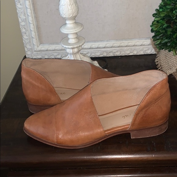 Angle Cut Loafer - Picture 8 of 10